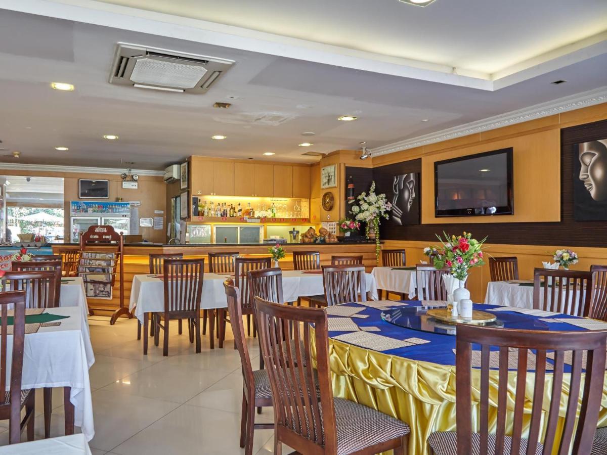 Metro Point Bangkok Hotel Екстериор снимка