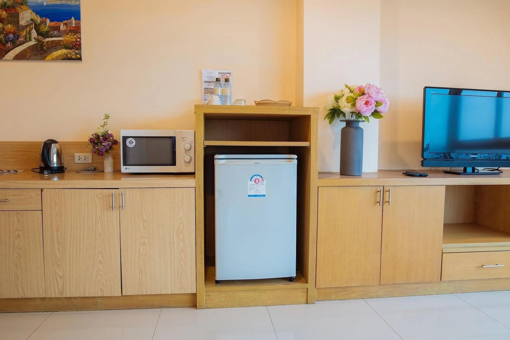 Metro Point Bangkok Hotel Екстериор снимка